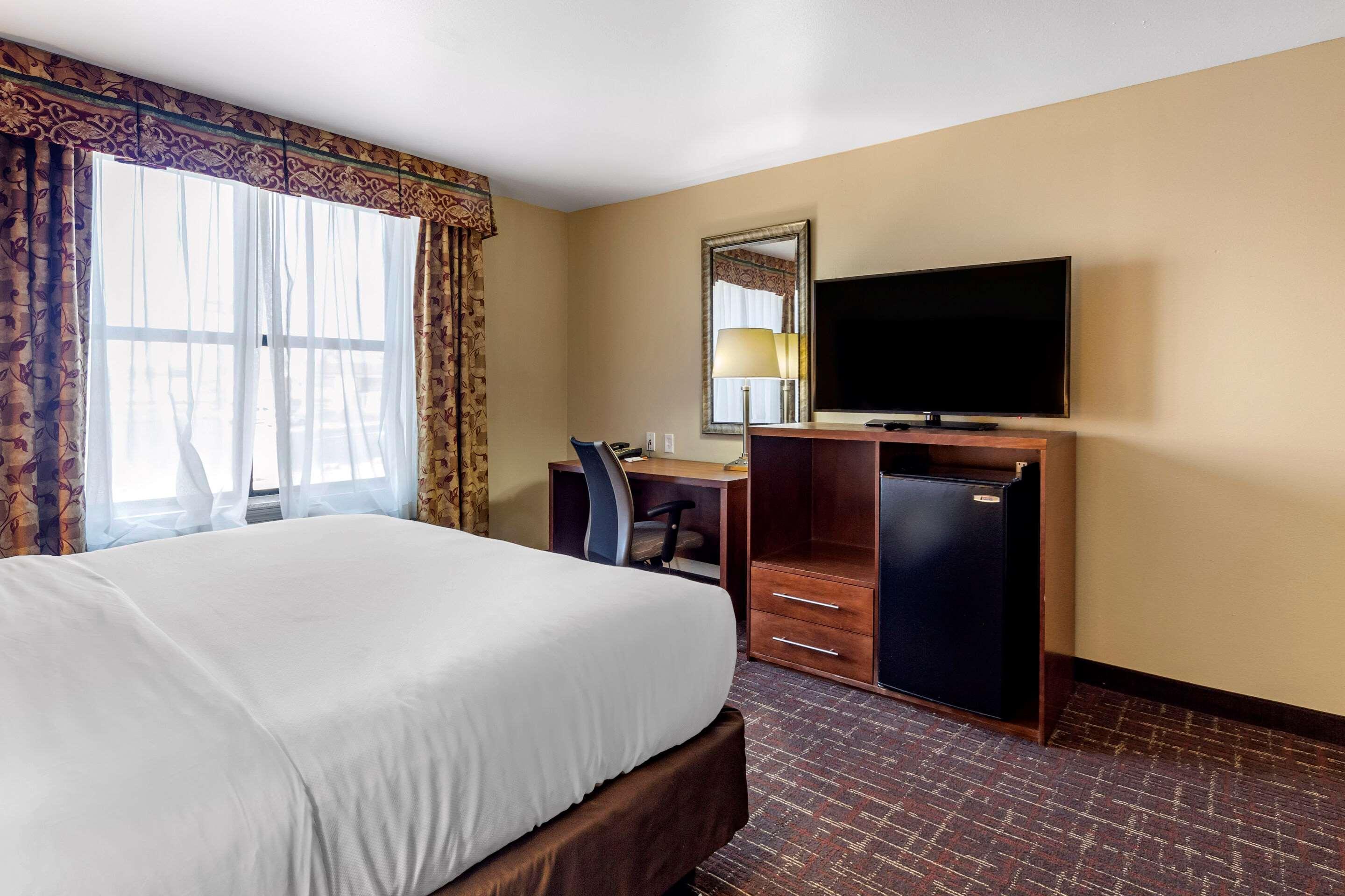 Comfort Inn & Suites Shawnee North Near I-40 מראה חיצוני תמונה