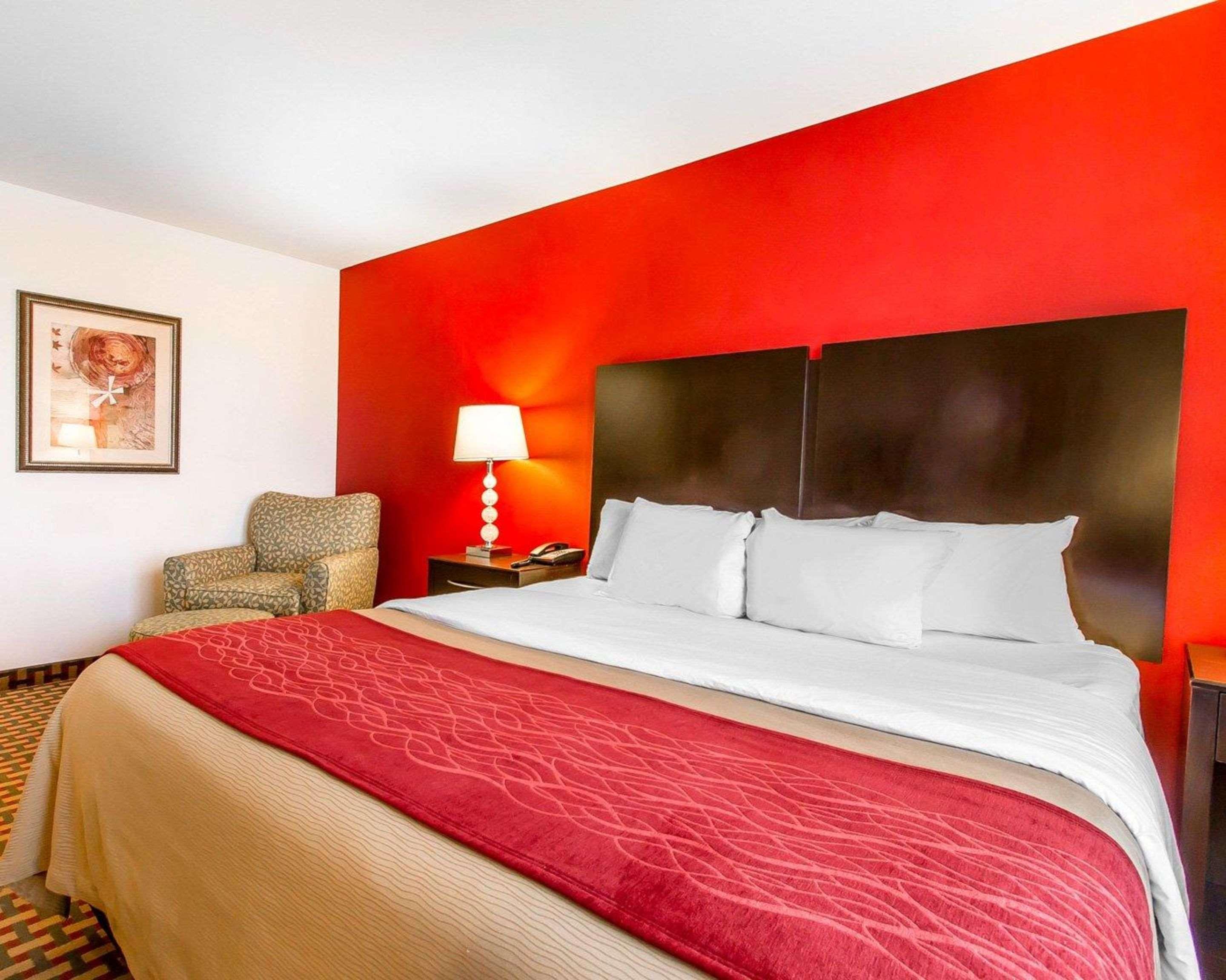 Comfort Inn & Suites Shawnee North Near I-40 מראה חיצוני תמונה