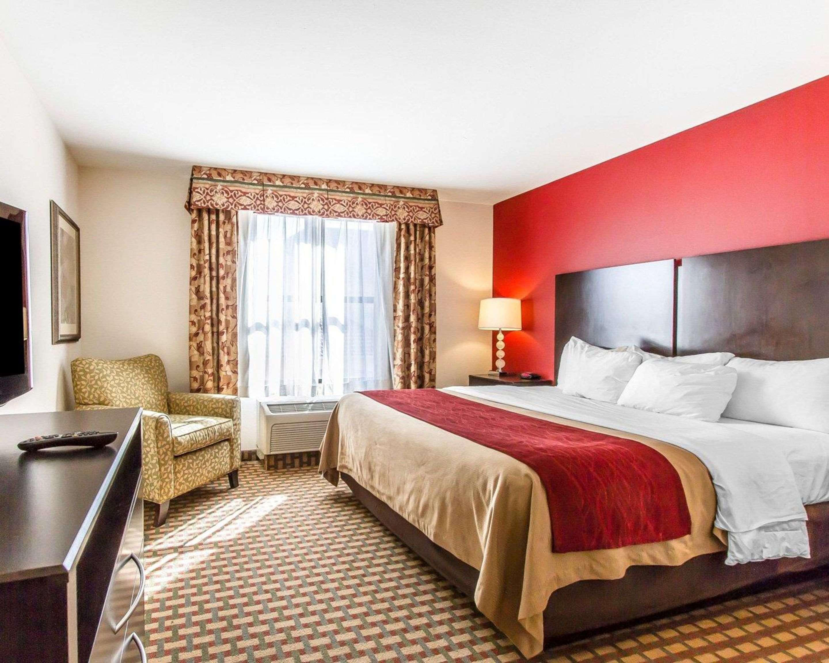 Comfort Inn & Suites Shawnee North Near I-40 מראה חיצוני תמונה