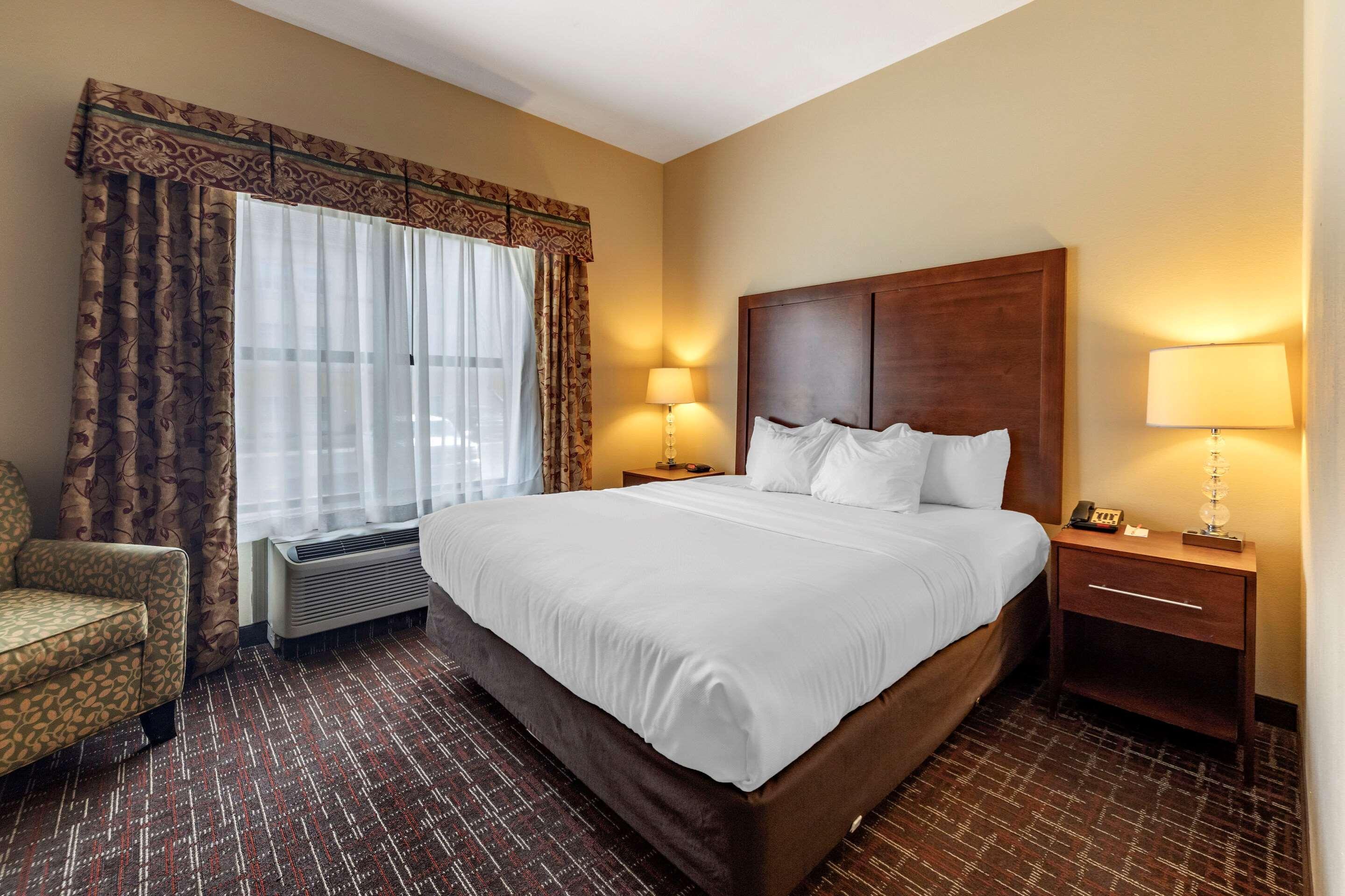 Comfort Inn & Suites Shawnee North Near I-40 מראה חיצוני תמונה