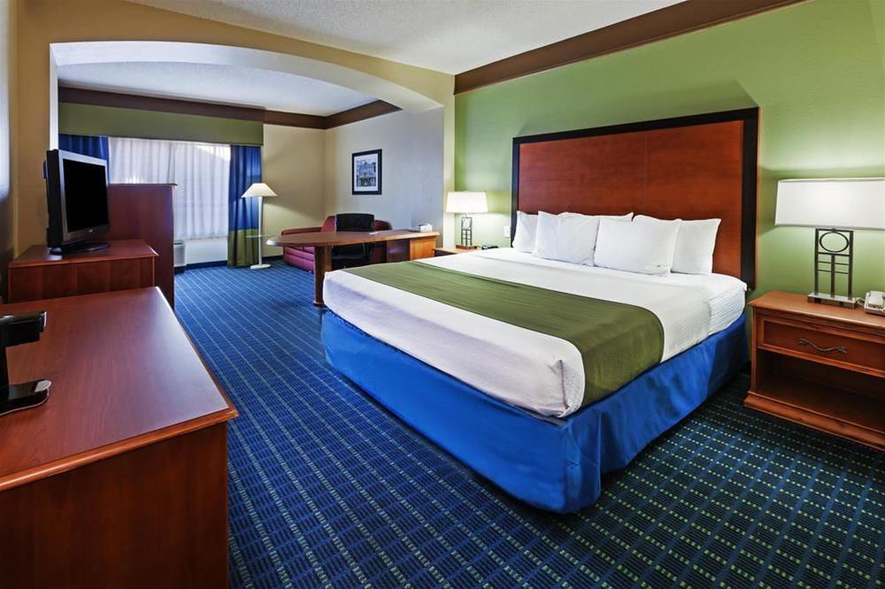 Comfort Inn & Suites Shawnee North Near I-40 מראה חיצוני תמונה